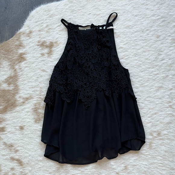 Urban Outfitters Kimchi Blue Emery Lace Overlay High-Neck Tank Top - Picture 2 of 10